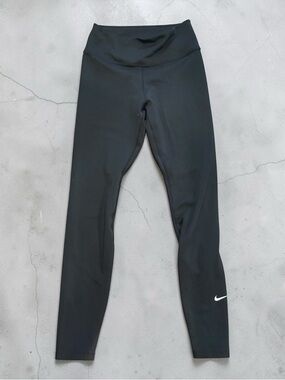 Nike women’s size Small Black Dri-FIT Workout Leggings with White Swoosh EUC